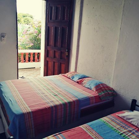 Hostal Maranatha Santa Marta  Exterior photo