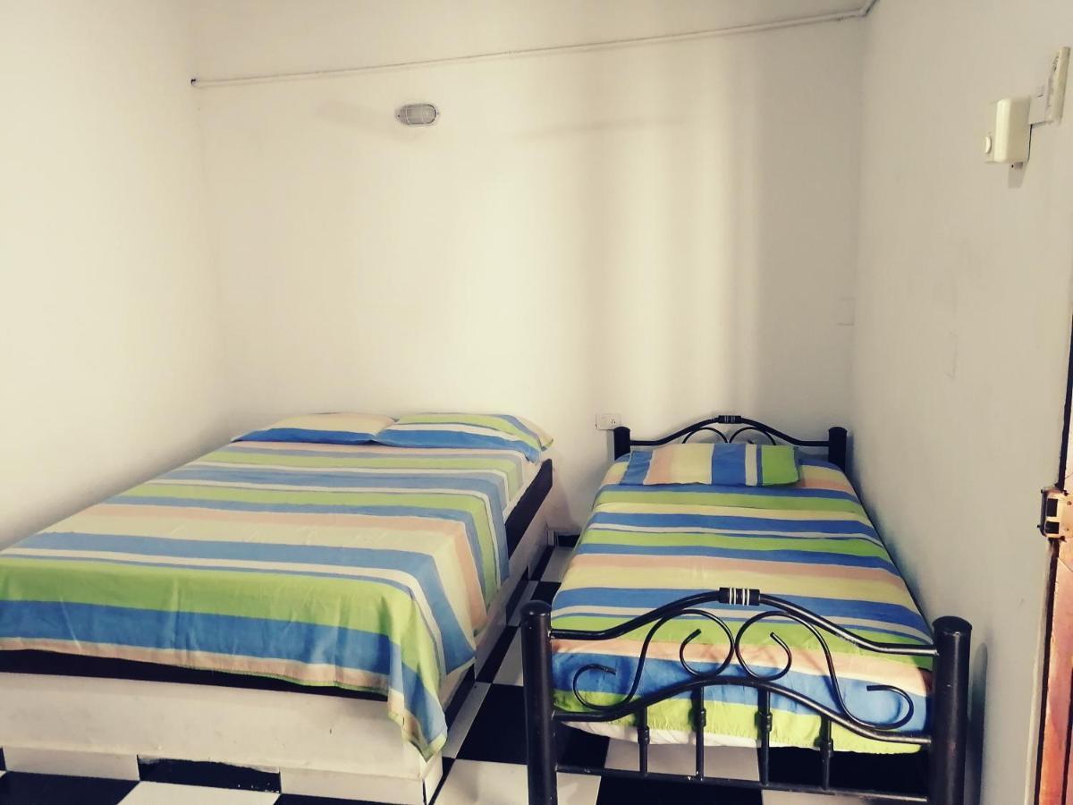 Hostal Maranatha Santa Marta  Exterior photo