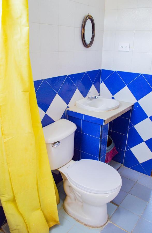 Hostal Maranatha Santa Marta  Exterior photo
