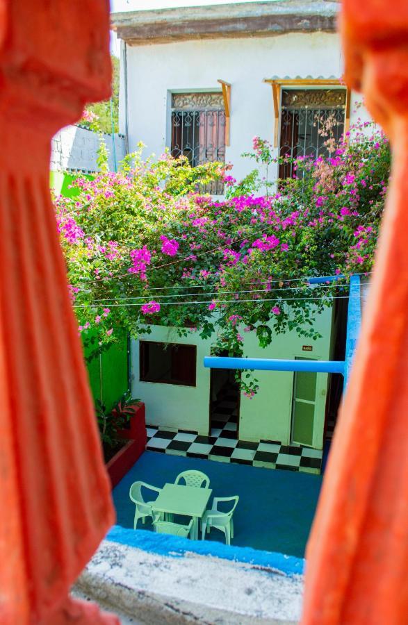 Hostal Maranatha Santa Marta  Exterior photo